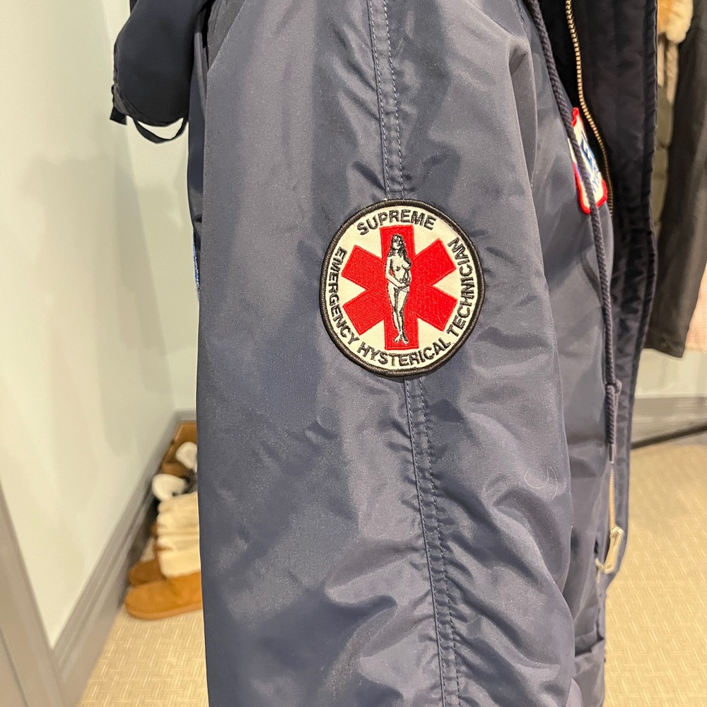 Supreme Jacket - Picture 7 of 9